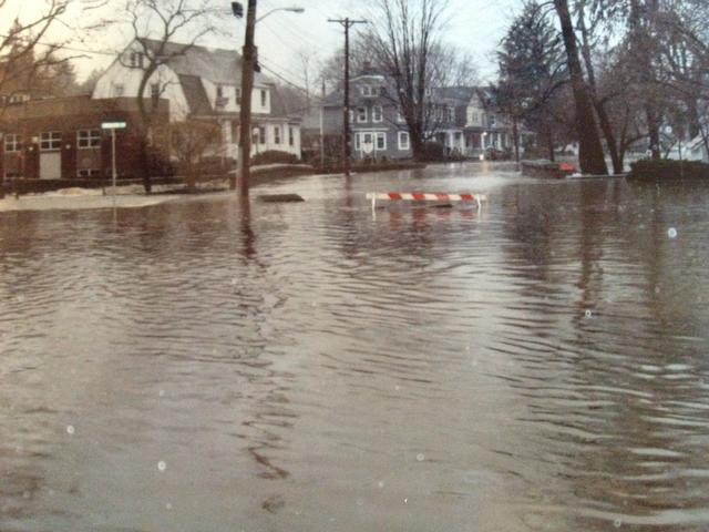 Locust Ave X Haviland Ln. Rye YMCA on left. April 2007 