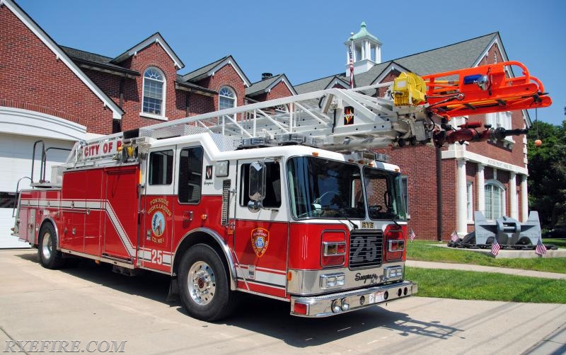 Ladder 25 at Milton Station 2